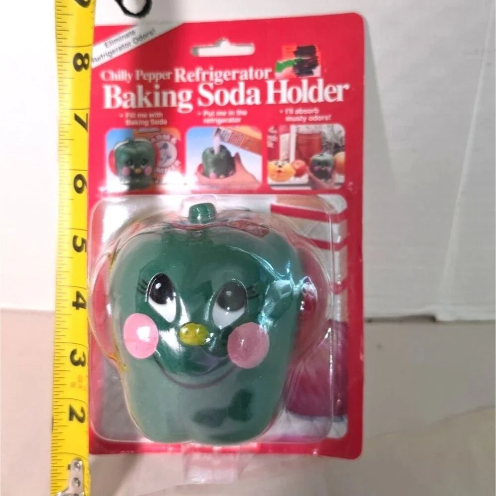 New Vintage Chilly Pepper Baking Soda Refrigerator Freshener Anthropomorphic Mcm
